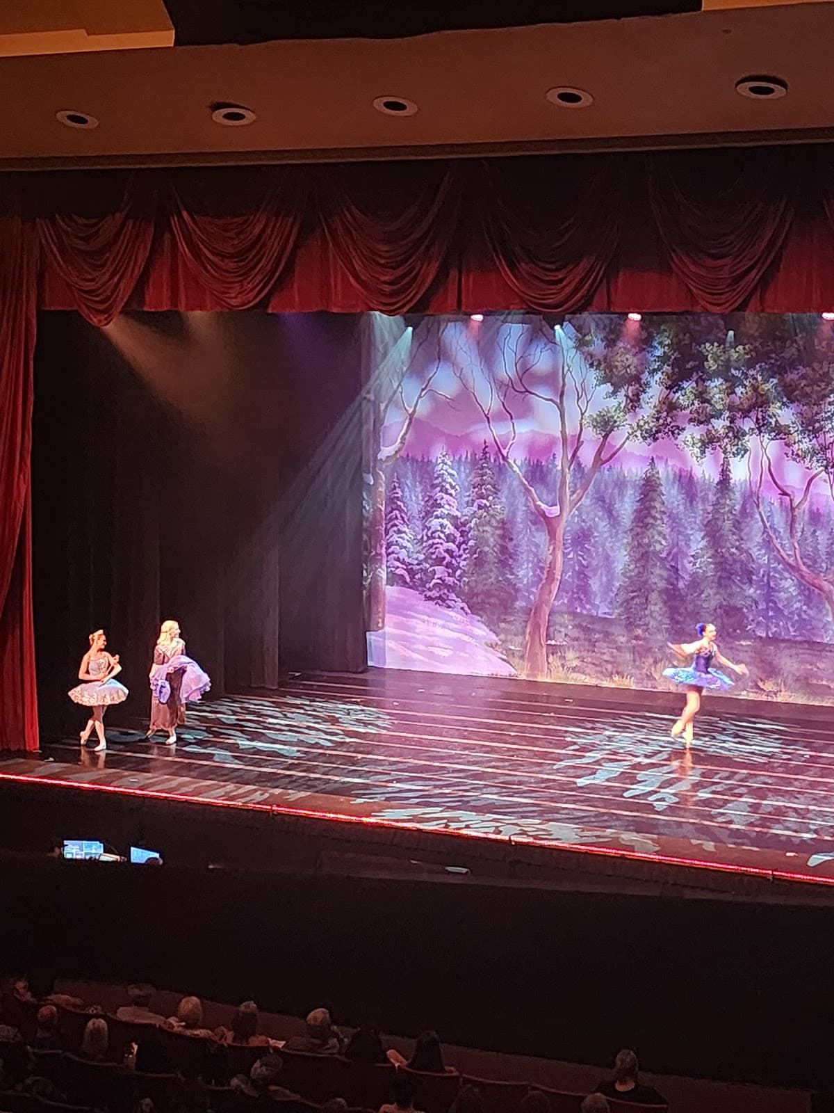 W L JACK HOWARD THEATRE
