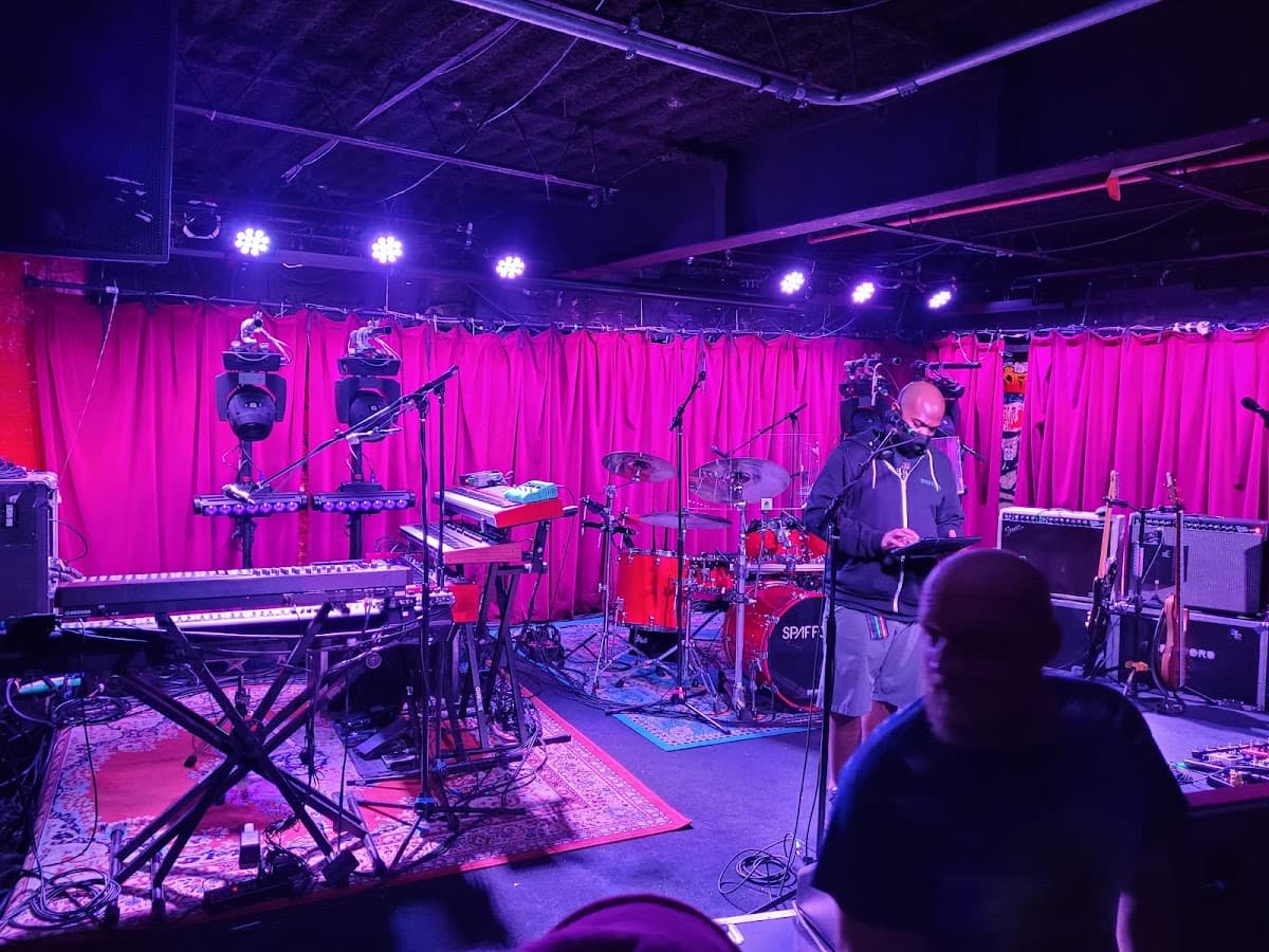 Grog Shop