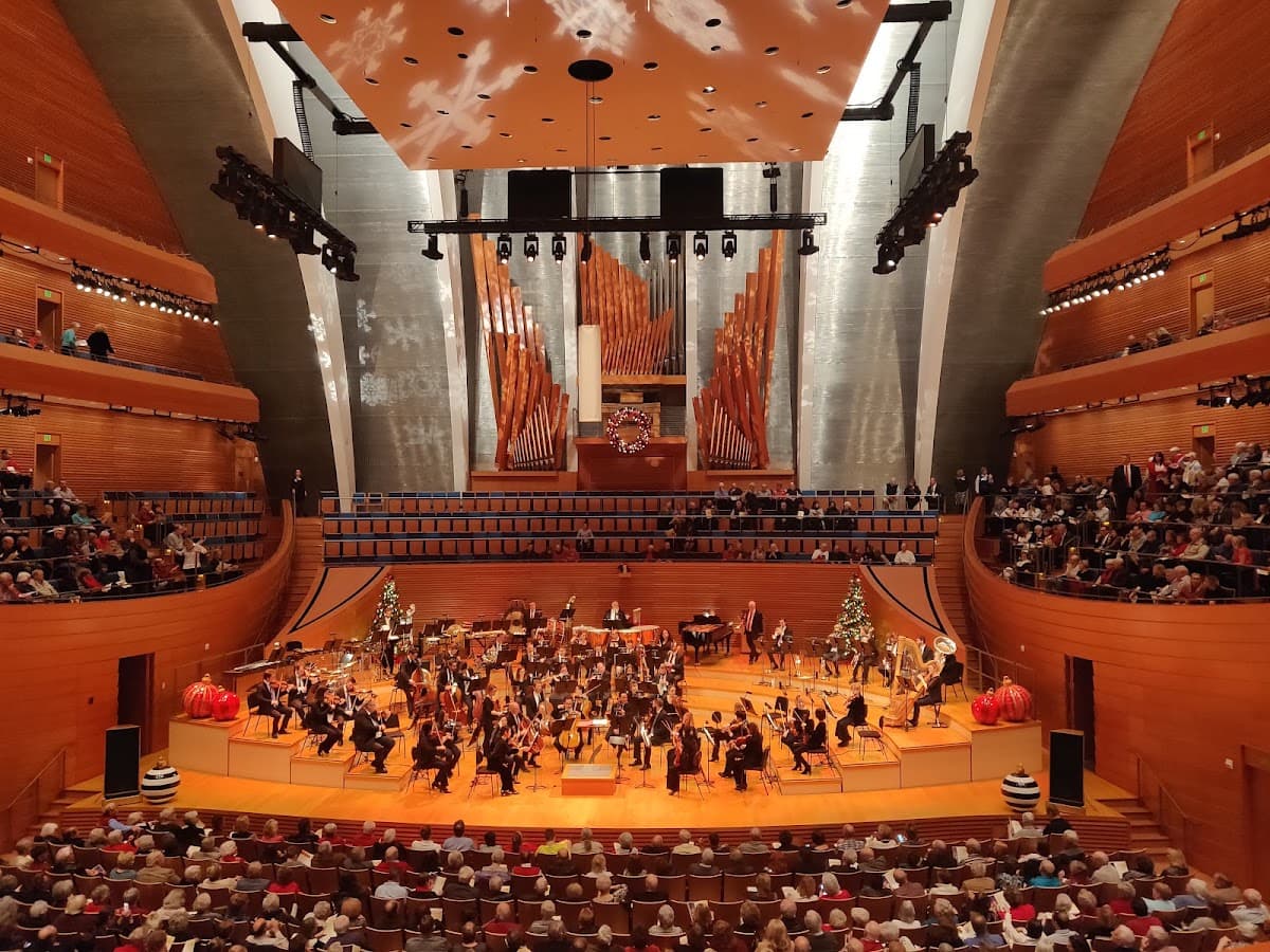 Muriel Kauffman Theatre-Kauffman PAC