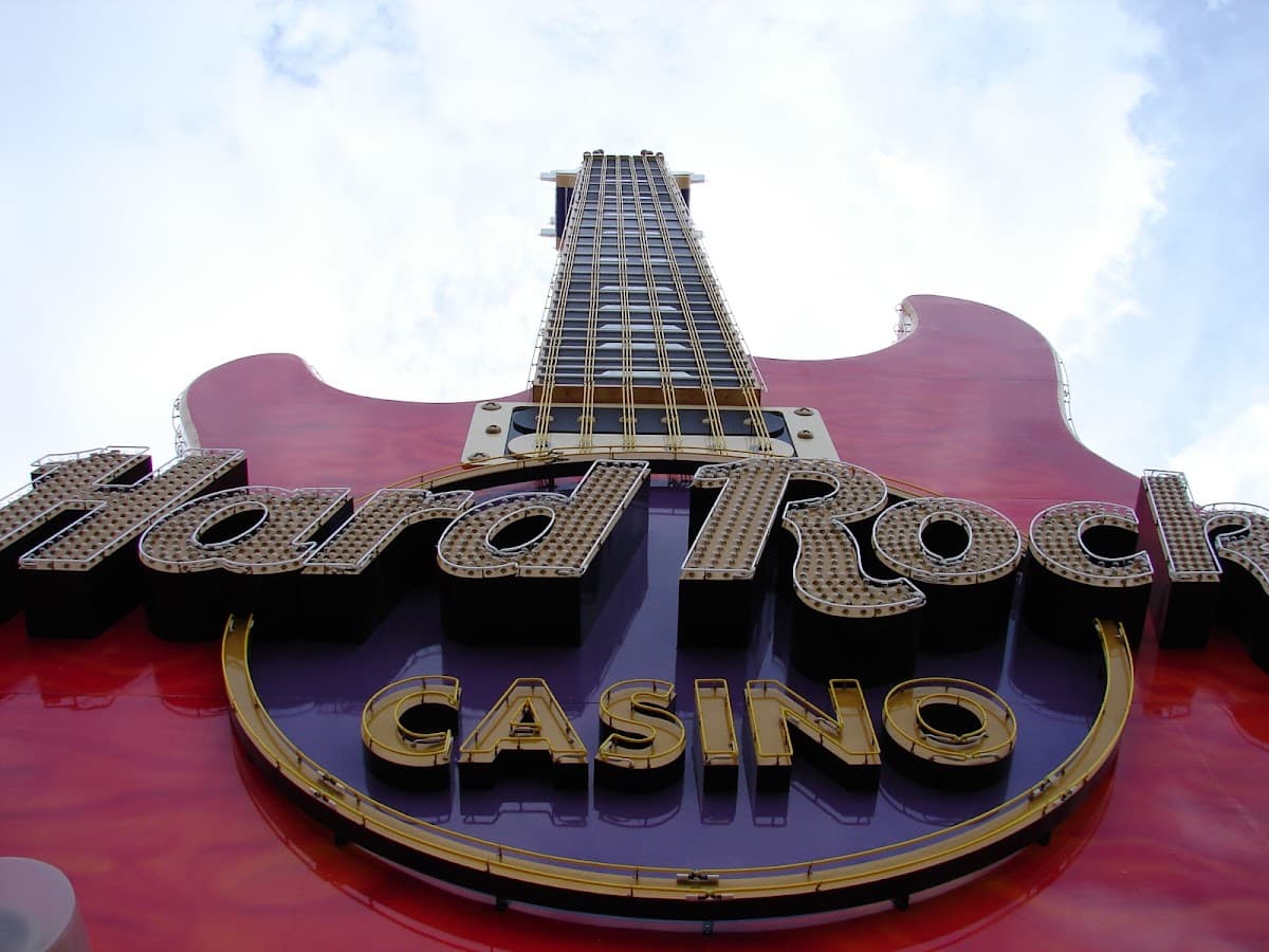 Hard Rock Live