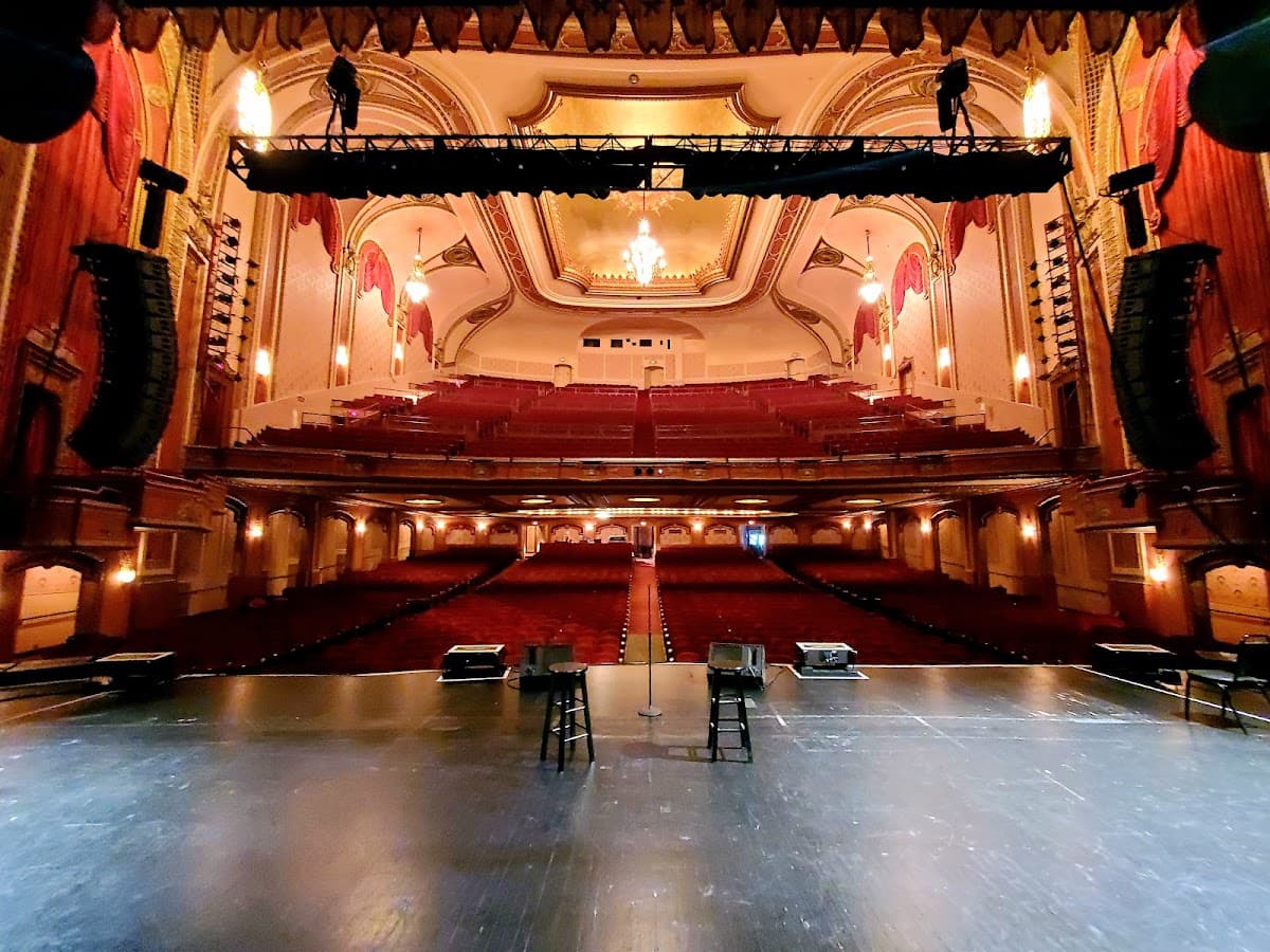 Riverside Theatre - WI