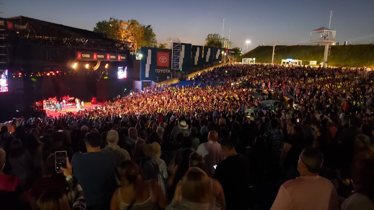 Pacific Amphitheatre
