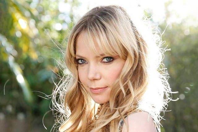 Riki Lindhome