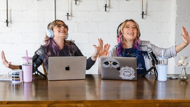 Fantasy Fangirls Podcast