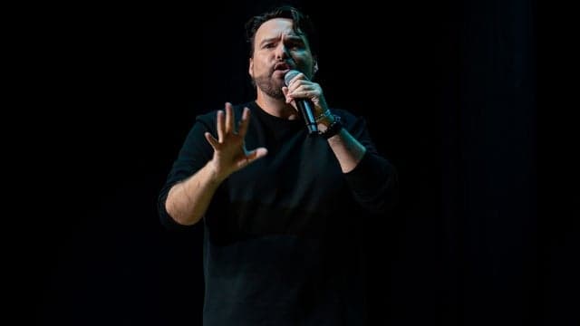 George Harris comes to Chicago for "El Pueblo de Uno" final tour date!